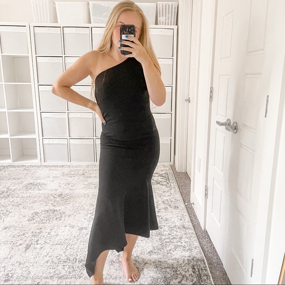 Cinq a Sept Dulcina One-shoulder Fluted Crepe Midi Dress - Picture 1 of 10